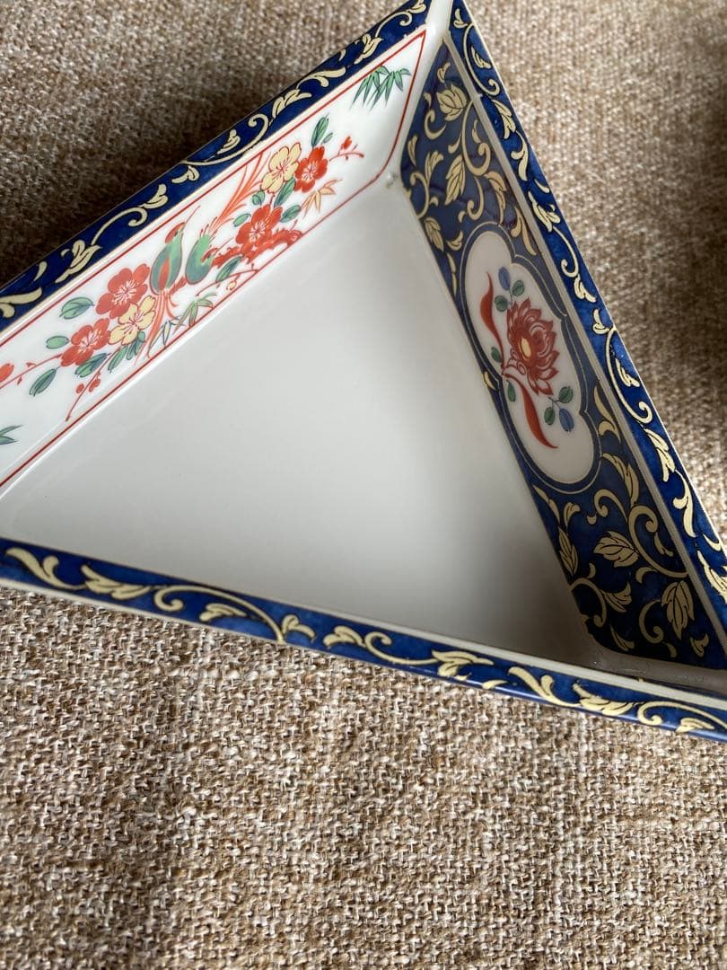 六角形扇子模様の漆器重箱