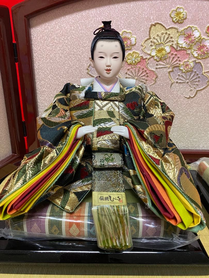 東京久月　雛人形　親王平飾り・間口約６０×奥行約３６×高さ約３０㎝
