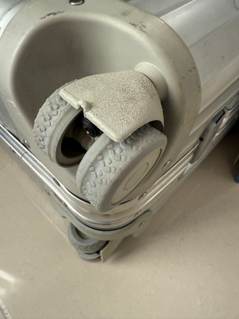 【4輪】リモワ トパーズ キャリーケース