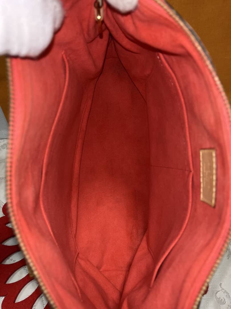 極美品 LOUIS VUITTON ルイ ヴィトン パラス M40466 142