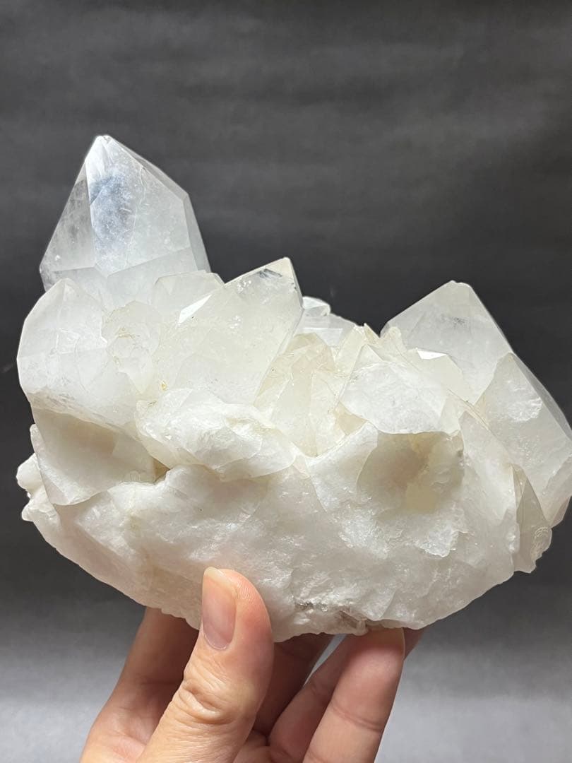 ブラジル産　水晶クラスター　1.3kg