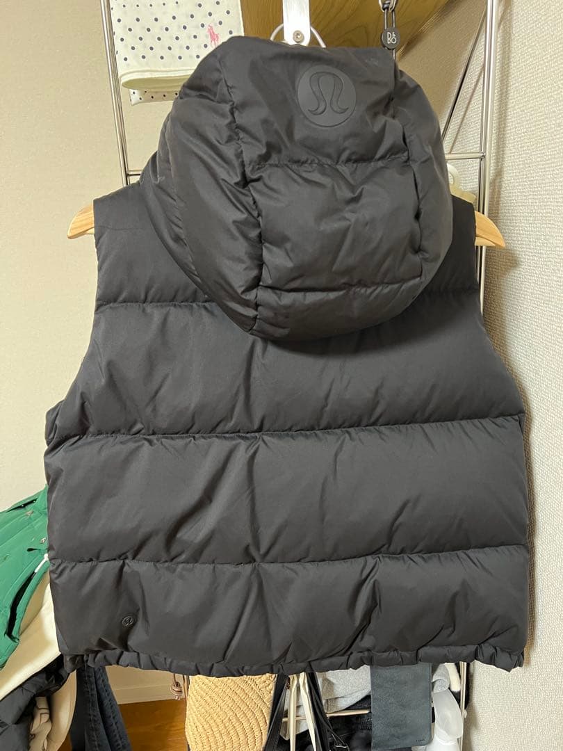 Lululemon フード付きダウンベスト サイズ4 ブラック