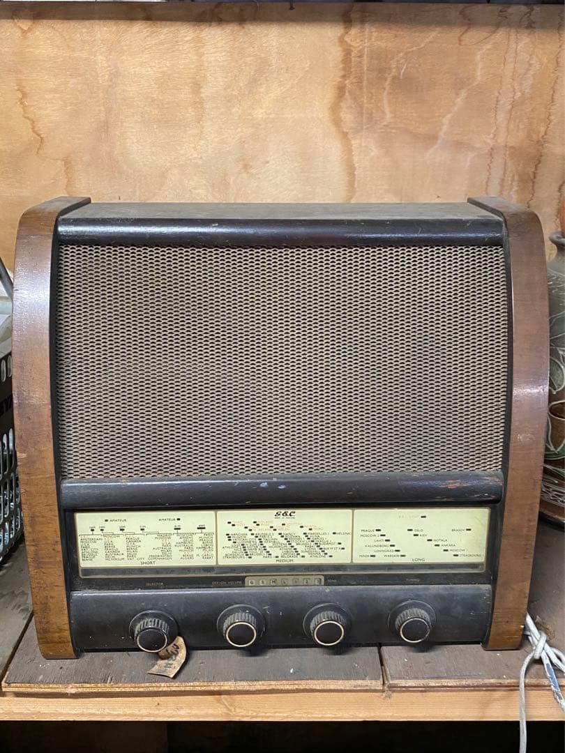 General ラジオ レトロ Model 5839