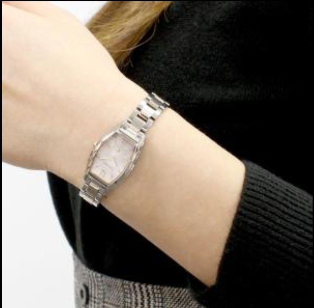 CITIZEN　クロスシー　ソーラー時計　EW5544-51W　新品