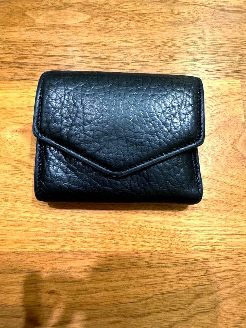 メゾンマルジェラ　黒レザー財布