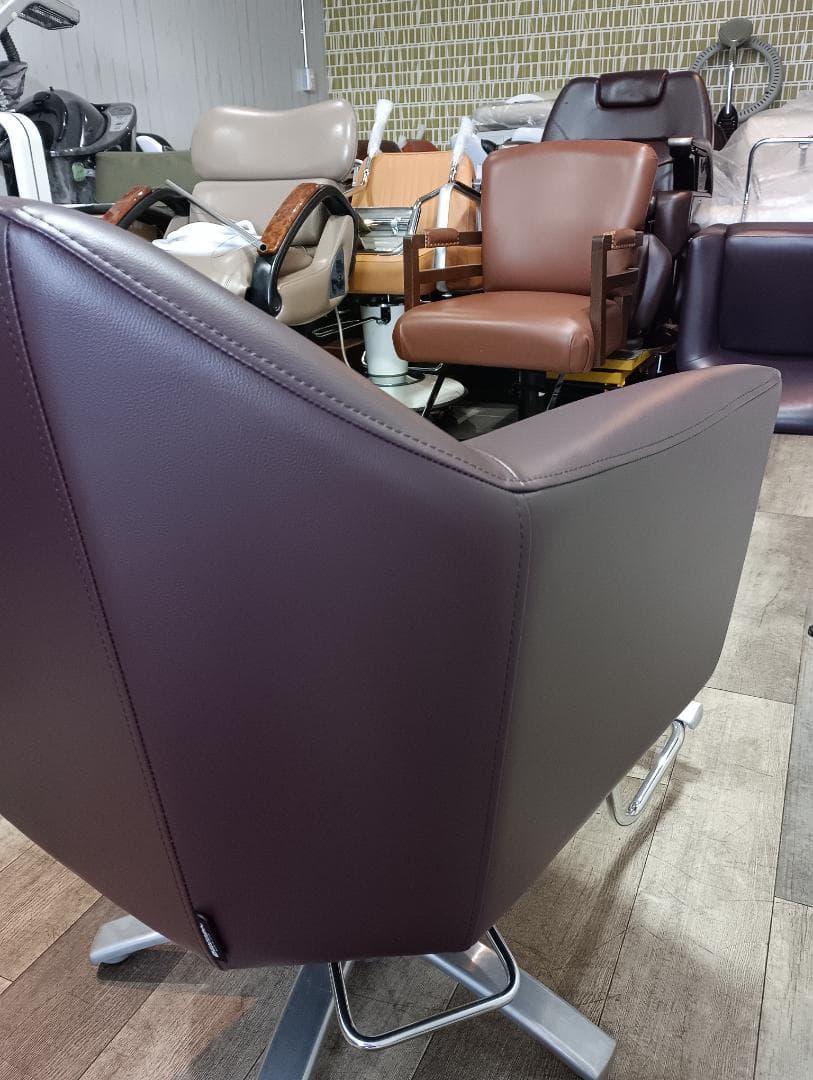 タカラベルモントスタイリングチェア