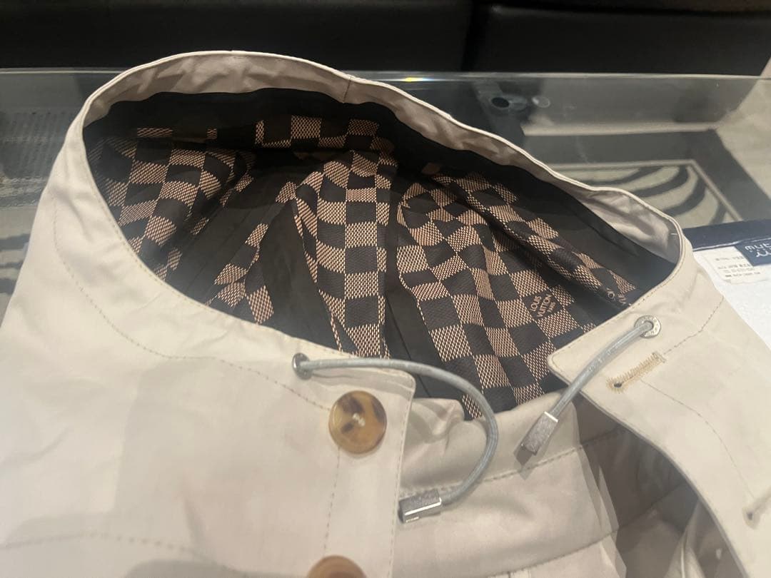 ルイヴィトンベージュ ステンカラーコート 裏地ダミエ柄 サイズ50