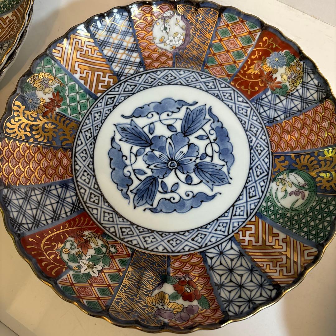 龍峯窯 祥瑞花丸紋 金彩古伊万里 菊割 輪花 中皿 大皿(22㎝)4枚