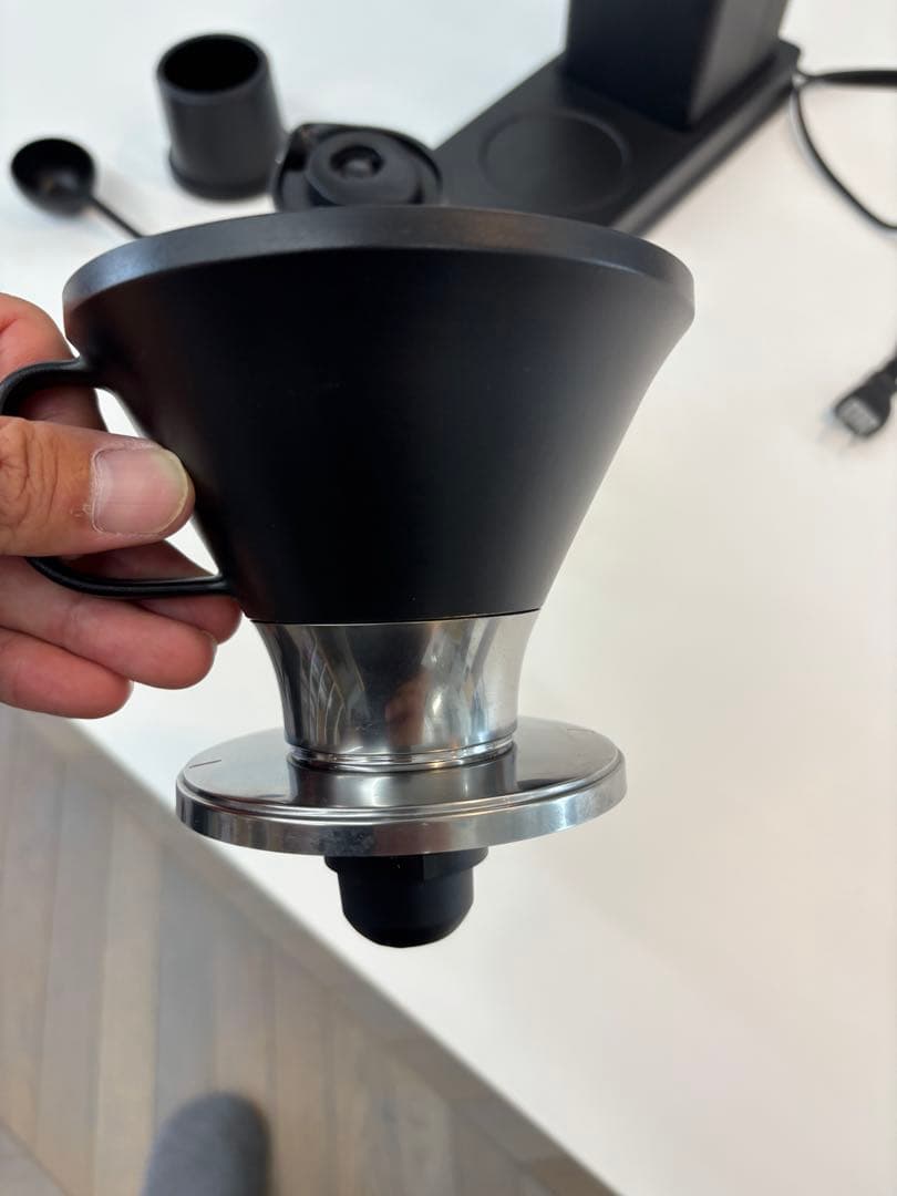 ドリップコーヒーメーカー ブラック