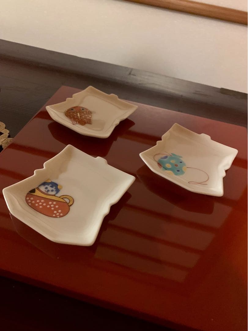 畑萬陶芸 着物皿 犬筥 鯛 めで鯛 手毬 豆皿 小皿 鯛皿 3枚セット ひな祭り