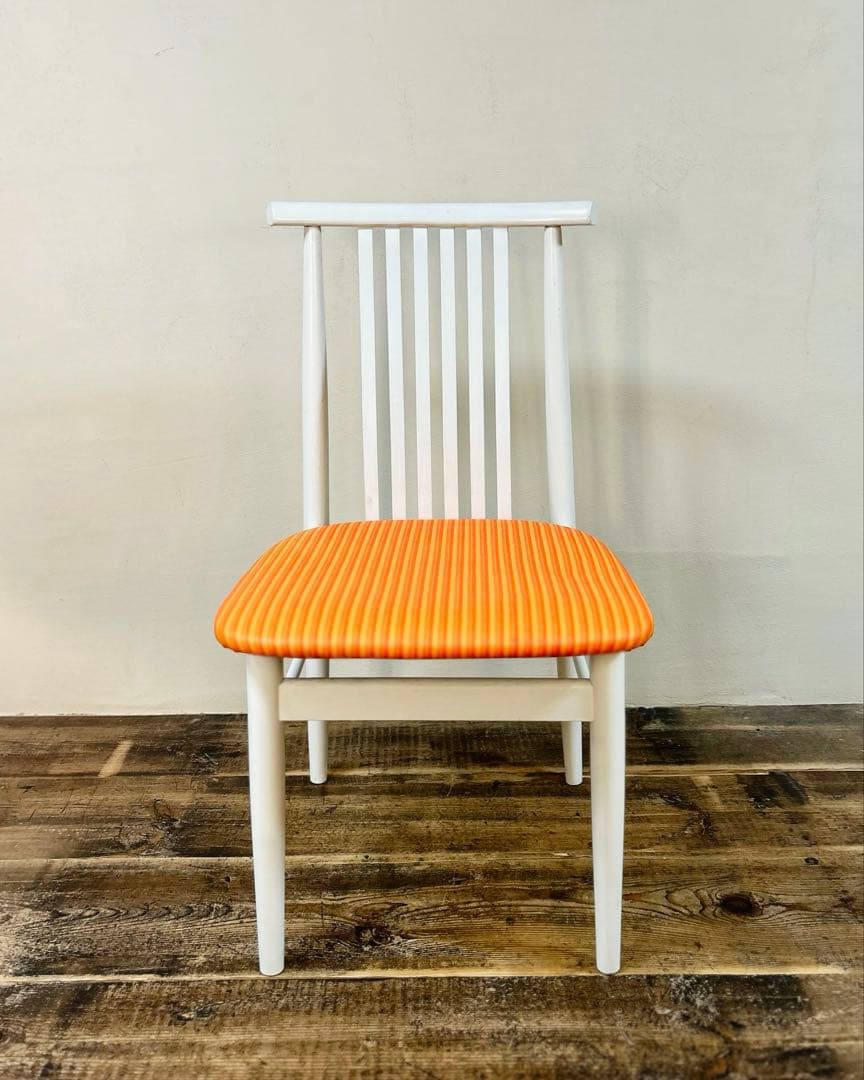 昭和レトロ ダイニングチェア 白　オレンジストライプ 木製 椅子 北欧風 古家具