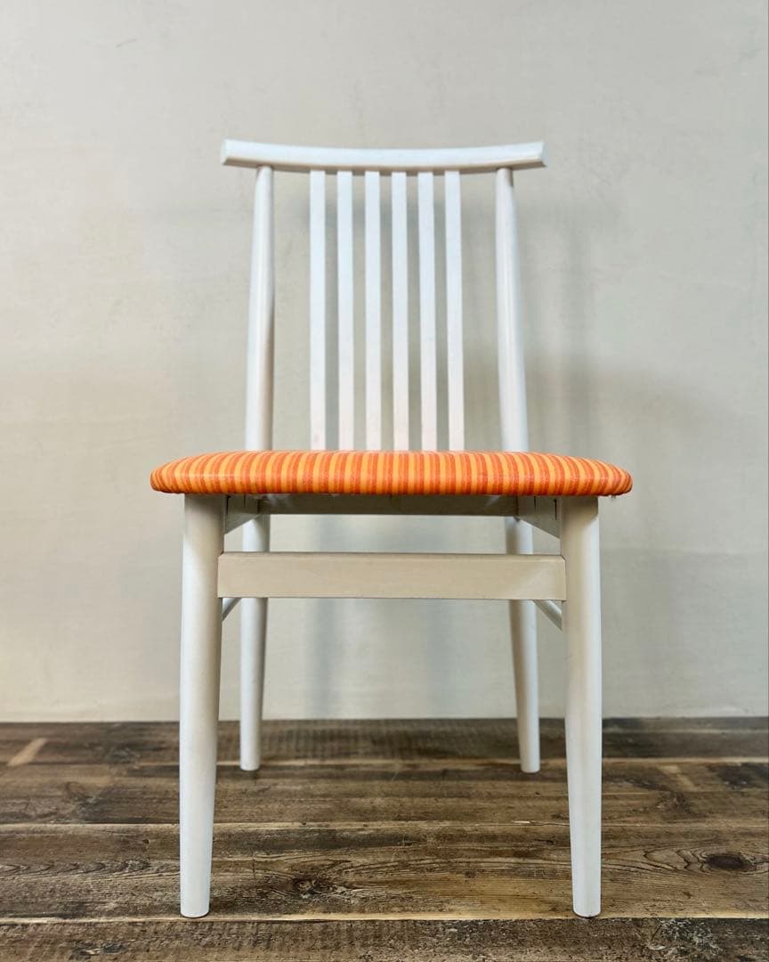 昭和レトロ ダイニングチェア 白　オレンジストライプ 木製 椅子 北欧風 古家具