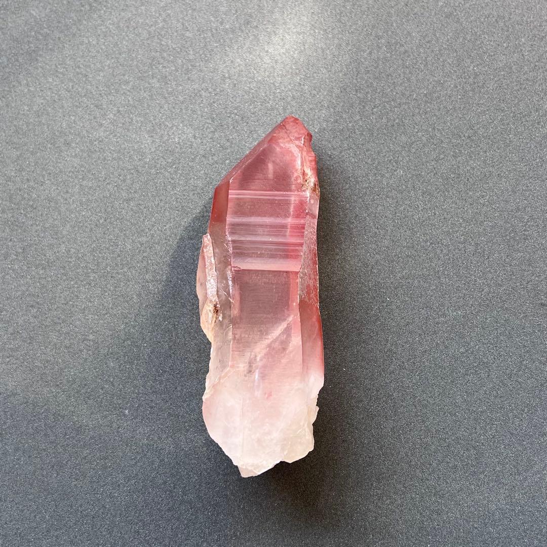 超レア　ピンクレムリアン　カーブドクォーツ　ストロベリーレムリアン