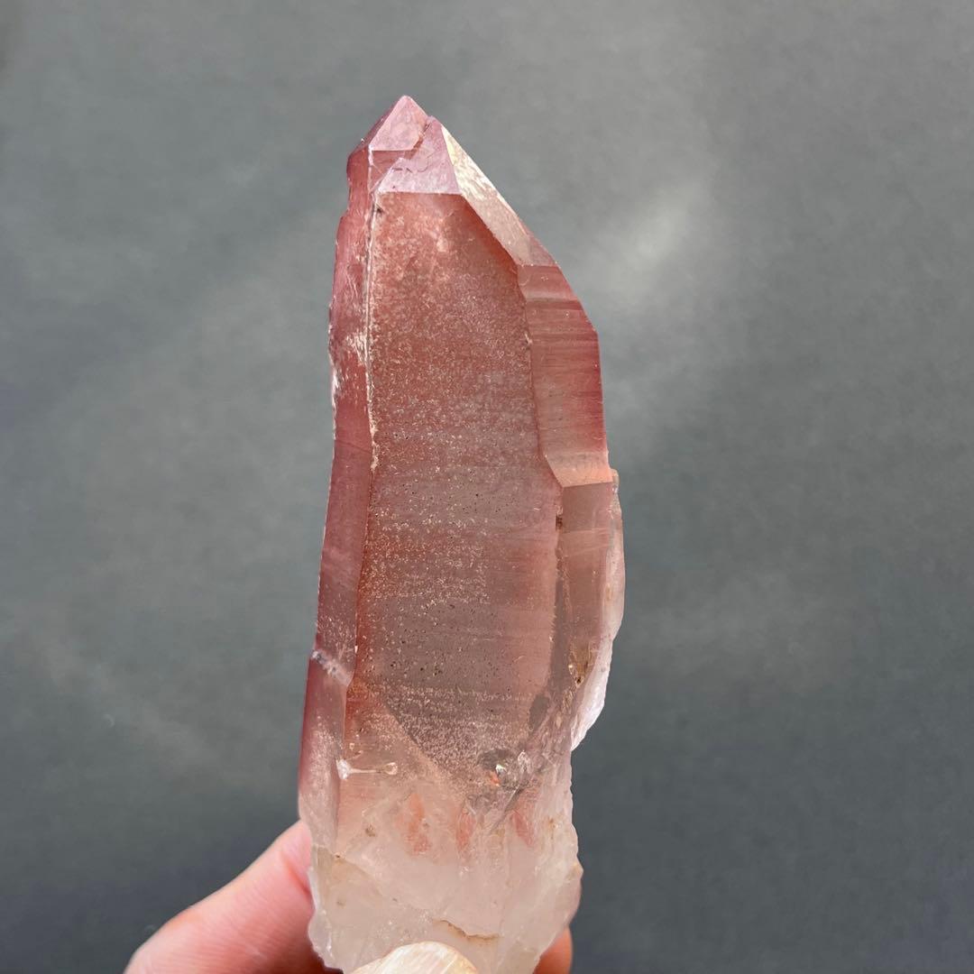 超レア　ピンクレムリアン　カーブドクォーツ　ストロベリーレムリアン