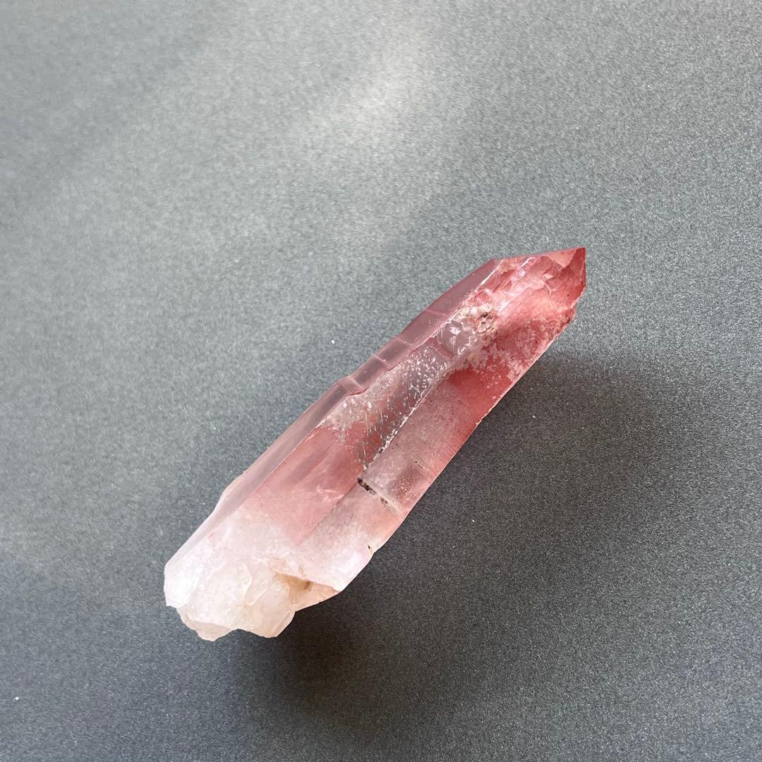 超レア　ピンクレムリアン　カーブドクォーツ　ストロベリーレムリアン