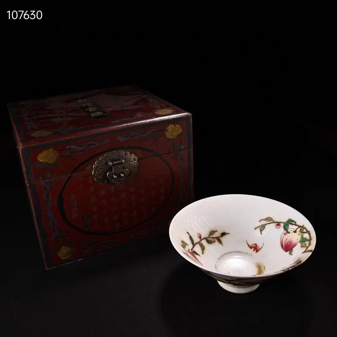 中国古美術・旧藏・古陶瓷品・手描き・粉彩・寿桃紋・瓷碗・彩繪・箱付・置物・古賞物