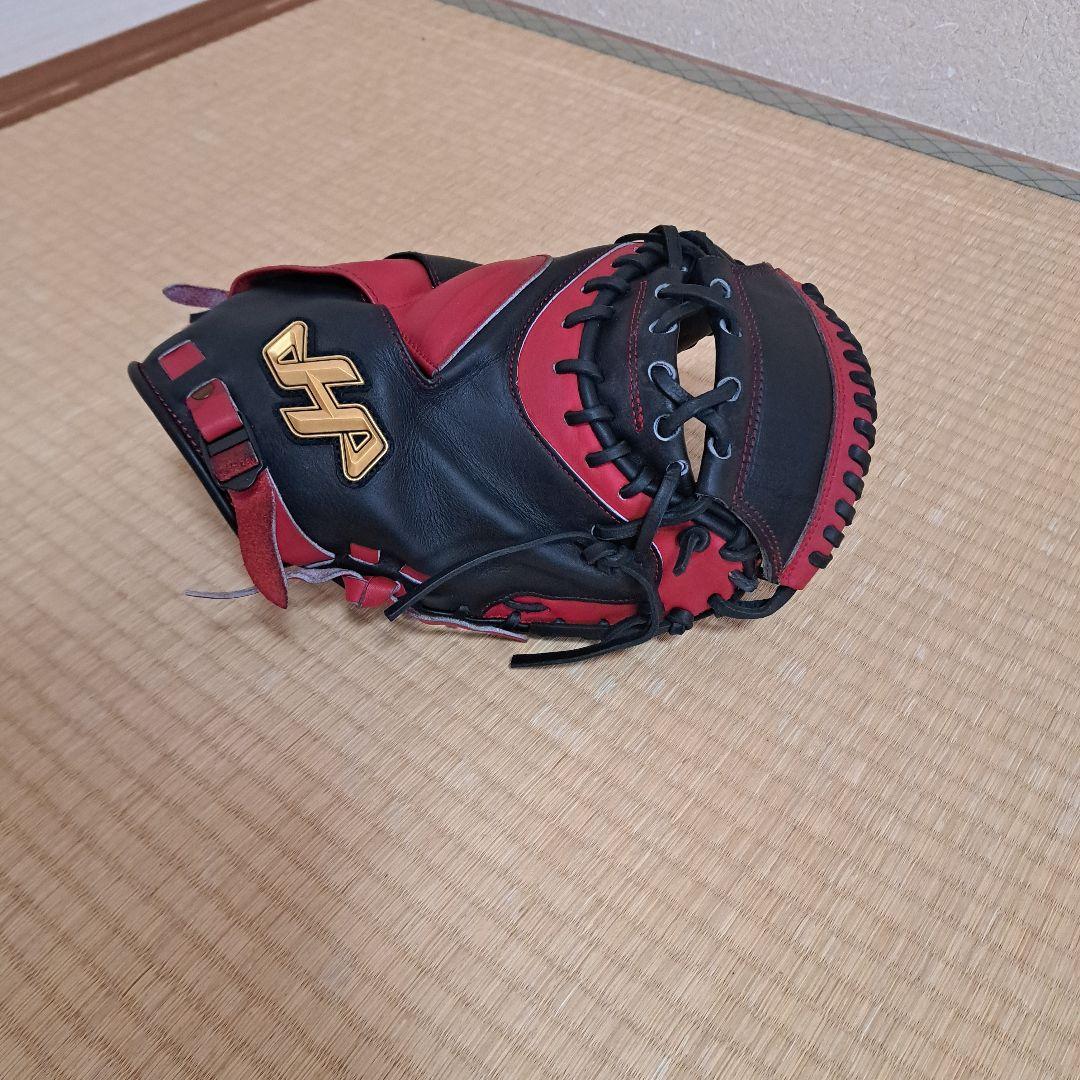 【限定値下げ】ハタケヤマ　甲斐モデル　軟式グローブ 黒/赤 右投げ用