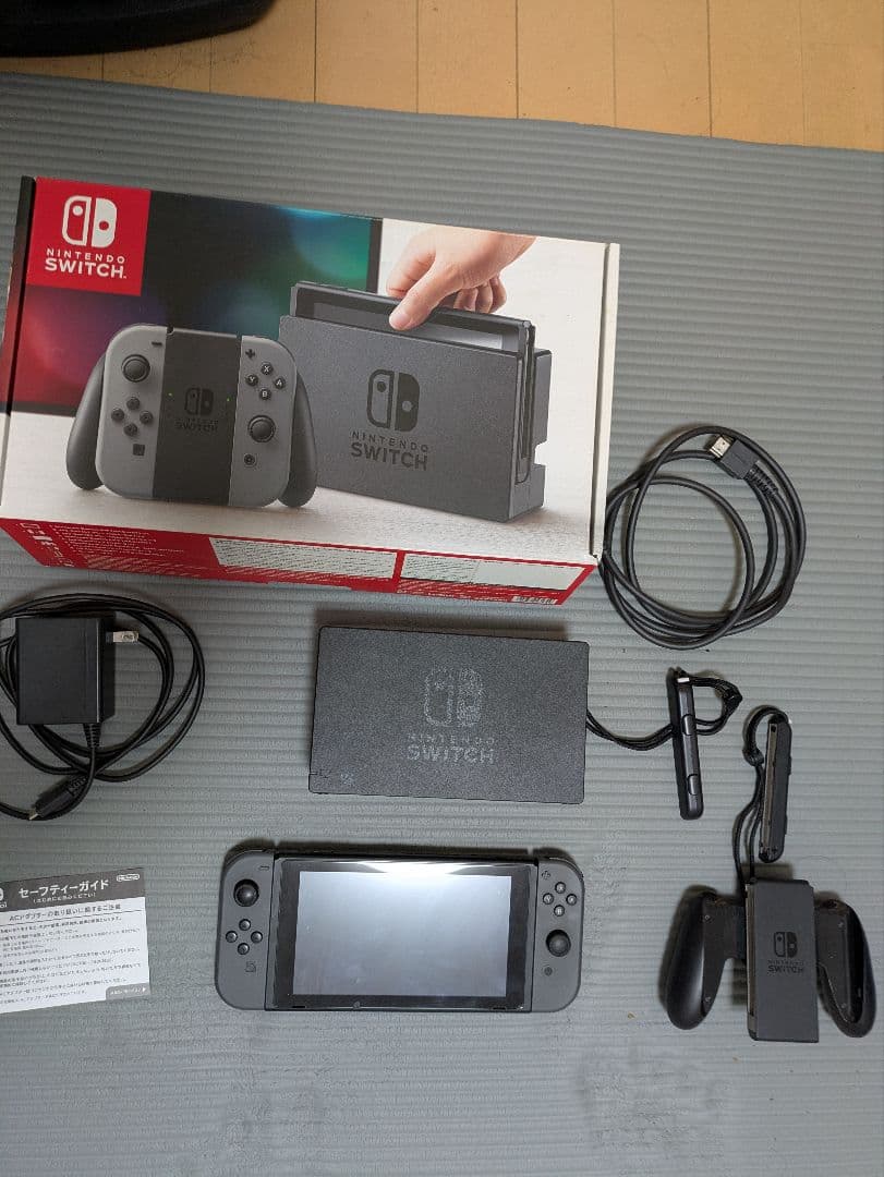 Nintendo Switch グレー 本体　動作確認済み