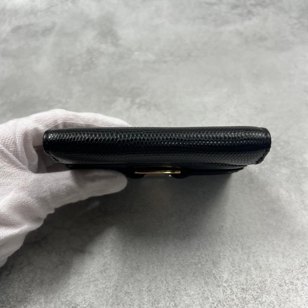 専用　Ferragamo ヴァラリボン レザー 折り財布 レディース 8305