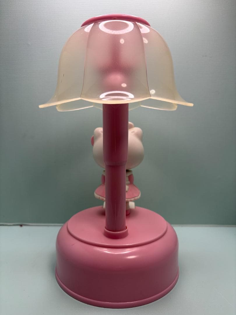 【激レア】ハローキティ　メイド　ピンク　 おじぎアクションライト