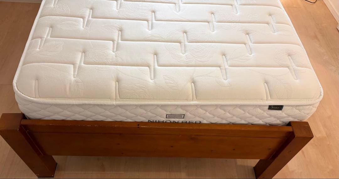 日本ベッド　セミダブル　マットレス　シルキーポケットレギュラー（ウール入）