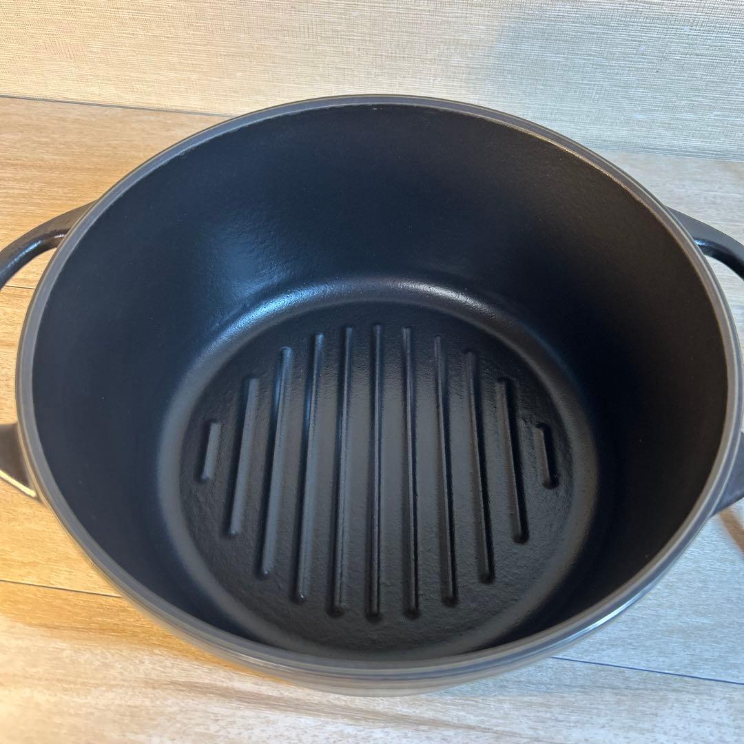 バーミキュラ　オーブンポットラウンド　22cm ブラック　両手鍋　鍋