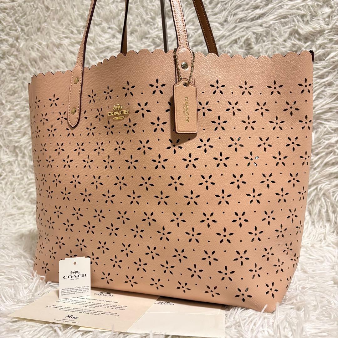 ✨付属品付/ラメ加工✨コーチ トートバッグ シティ カットワーク 花柄 大容量