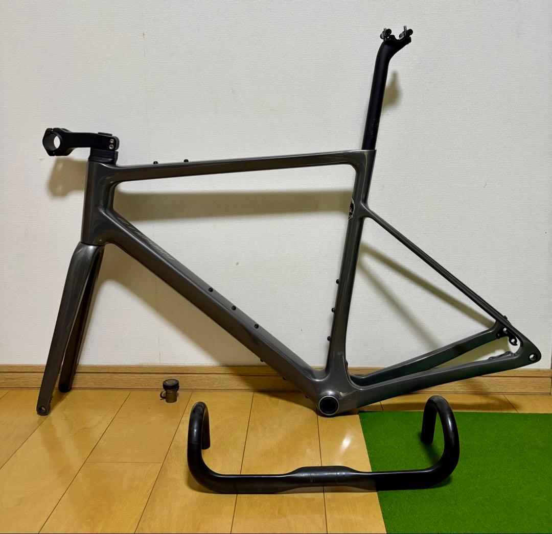 ノリノリ様用　美品GHISALLO GE-110 L(54) カーボンフレーム