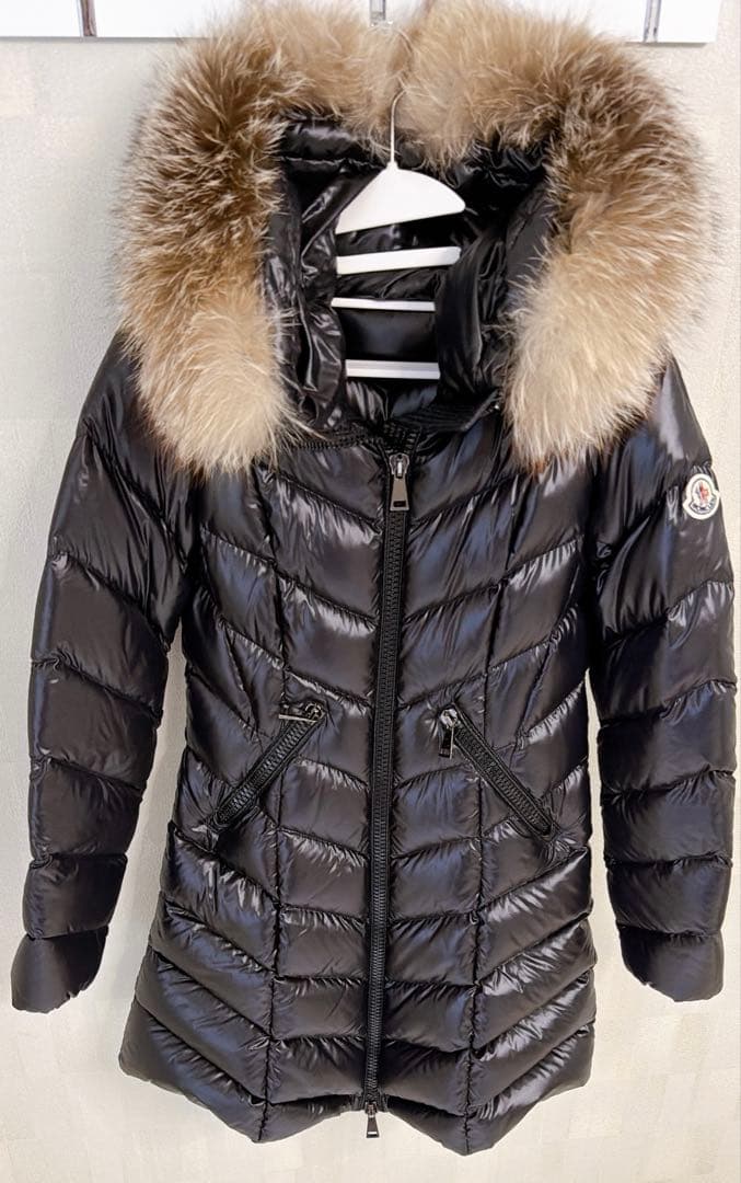 モンクレール　ロングダウン　レディース