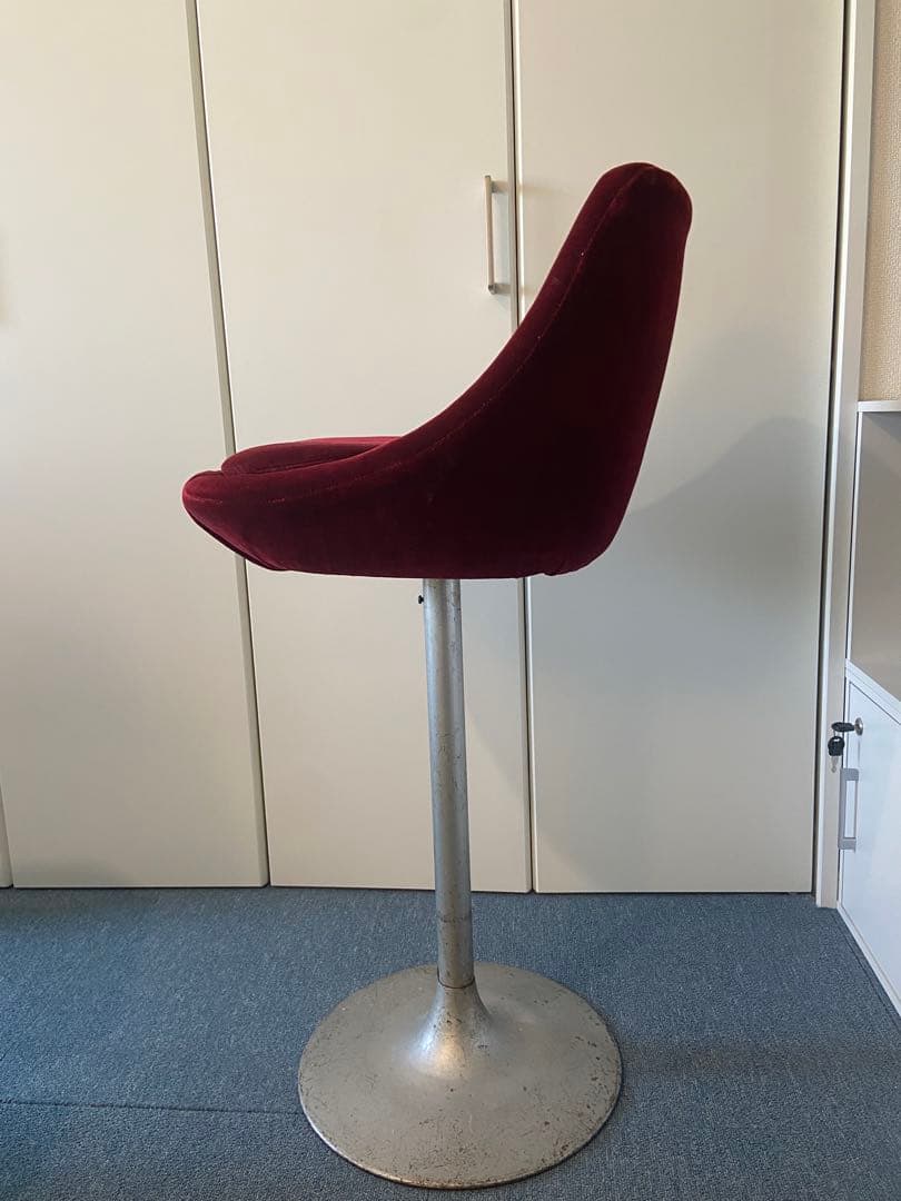 喫茶店　バー　チェア　ワインレッド ベルベット　レトロ　ミッドセンチュリー