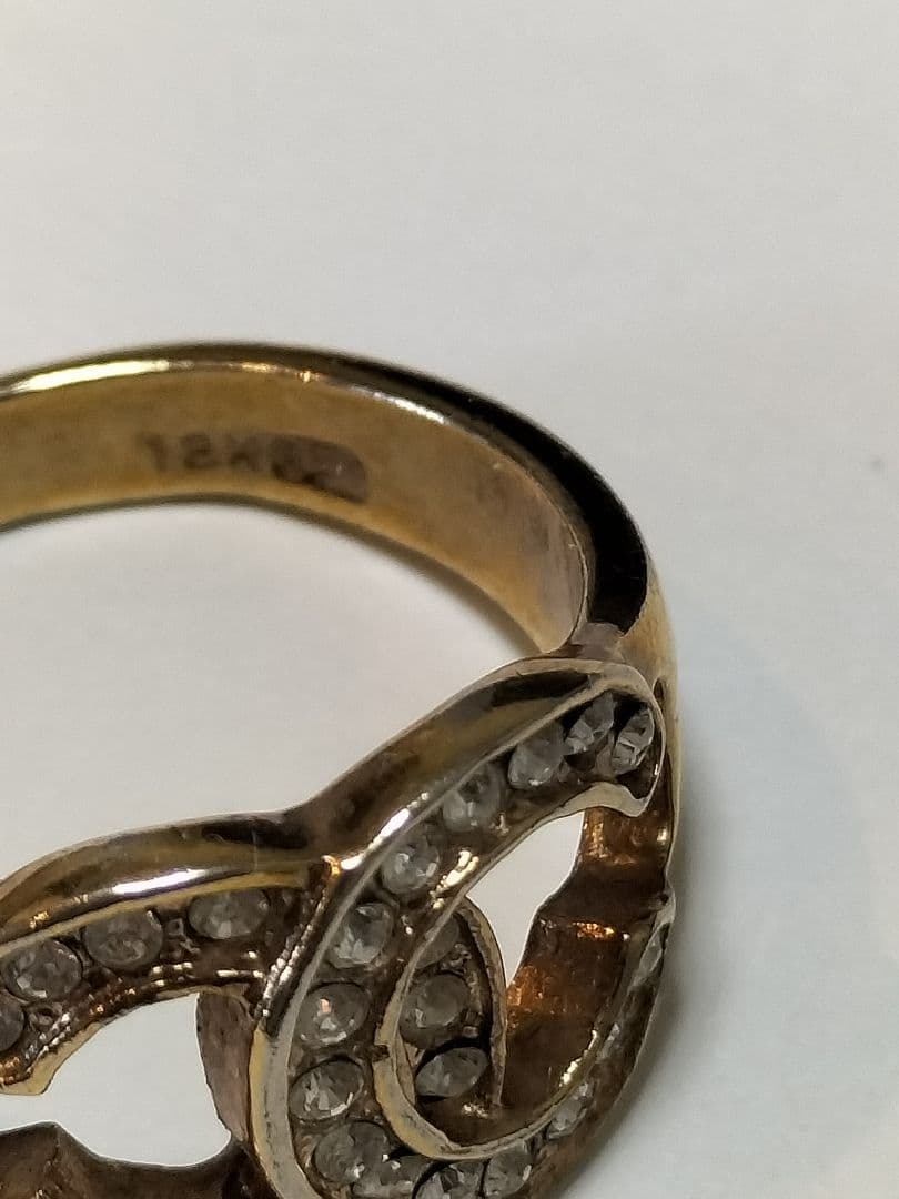 ❤️❤️ゴールドリング クリスタル装飾　k18刻印有