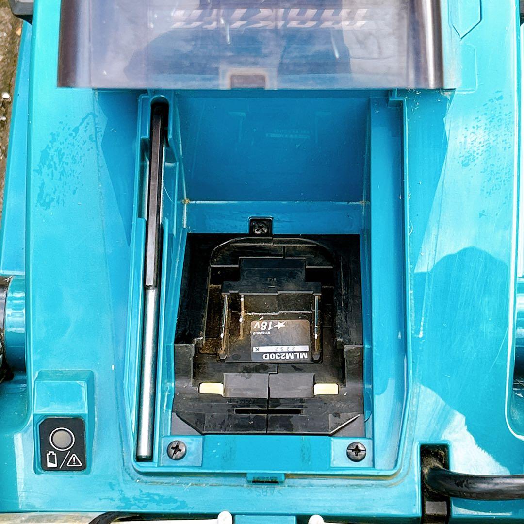 マキタ　充電式芝刈り機　MLM230D