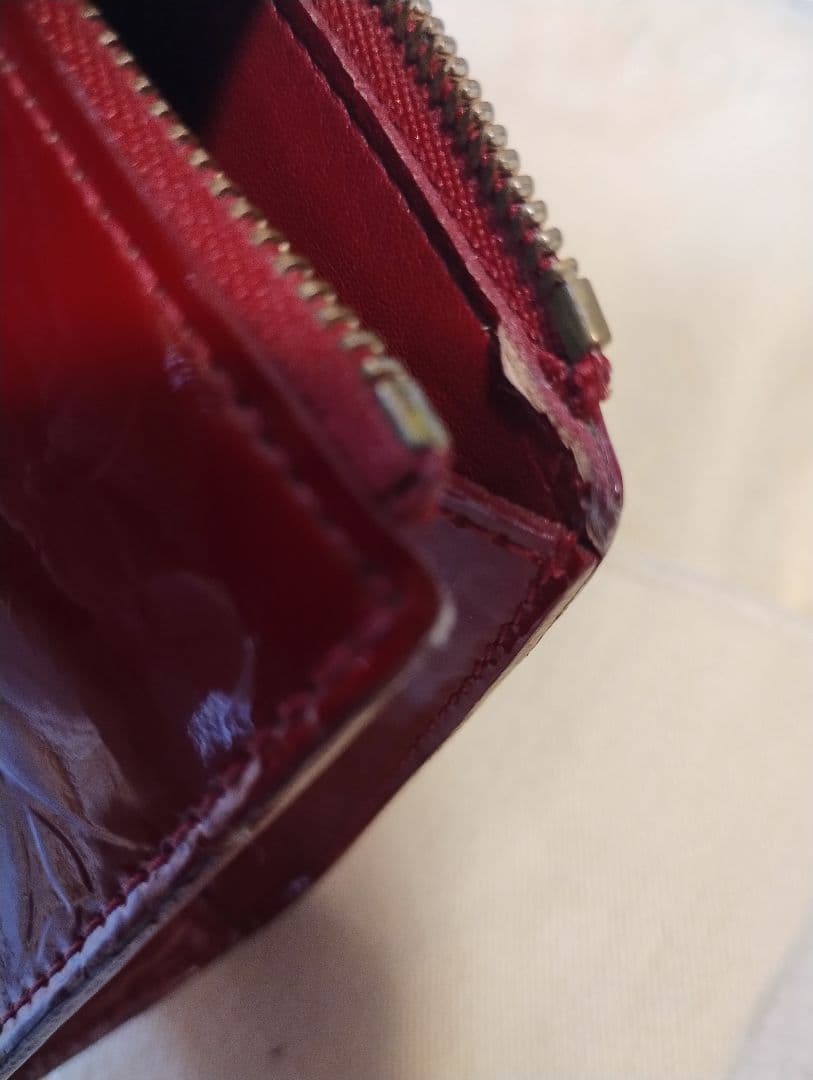 LOUIS VUITTON ルイヴィトン　ヴェルニ　ポーチ