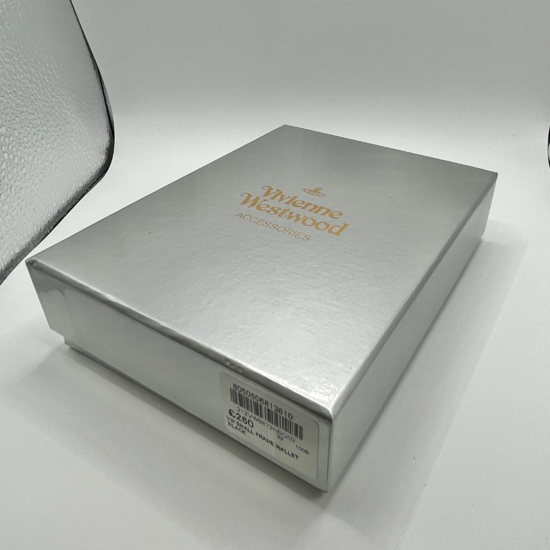 ぽんきち様　Vivienne Westwood がま口 マット 折財布