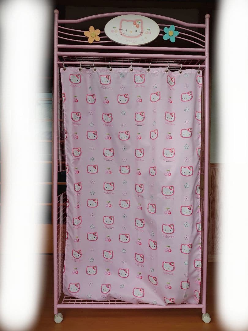 Sanrio　ハローキティ　さくらんぼ　衣装ラック　ピンク　平成レトロ　サンリオ