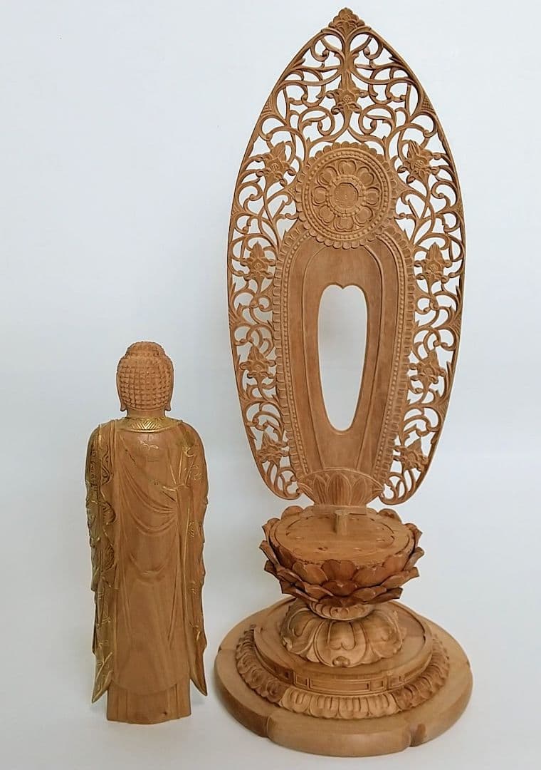 阿弥陀如来立像 4.5寸 #457 円台座 宝相華唐草 透彫り◆白檀 木彫 仏像