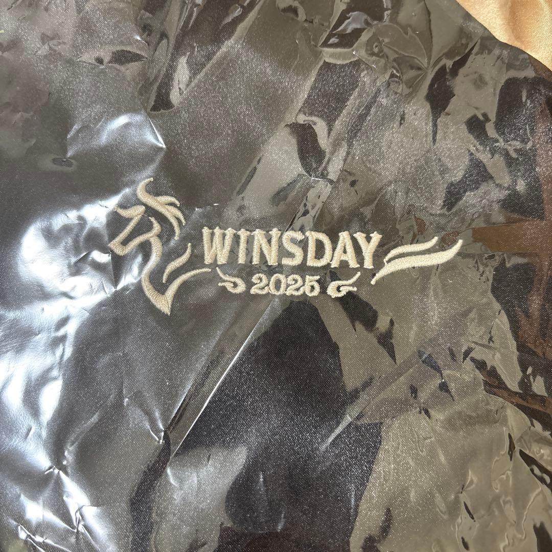 非売品　未開封　JRA 2025 ウインズ・デー オリジナルUMASKAジャンＬ