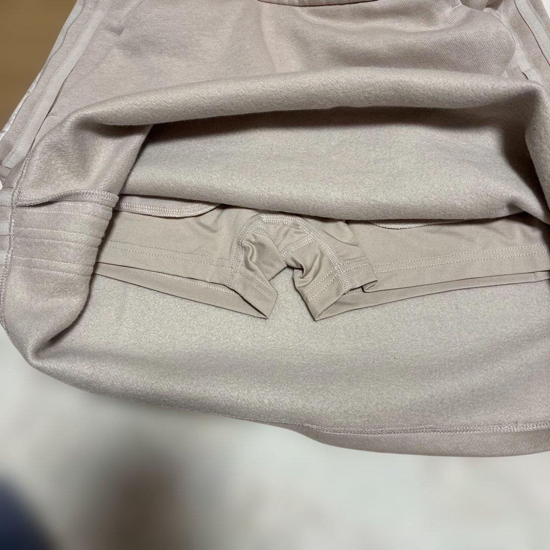 adidas ピンクベージュ セットアップ　ジャケット&スカート M 裏起毛