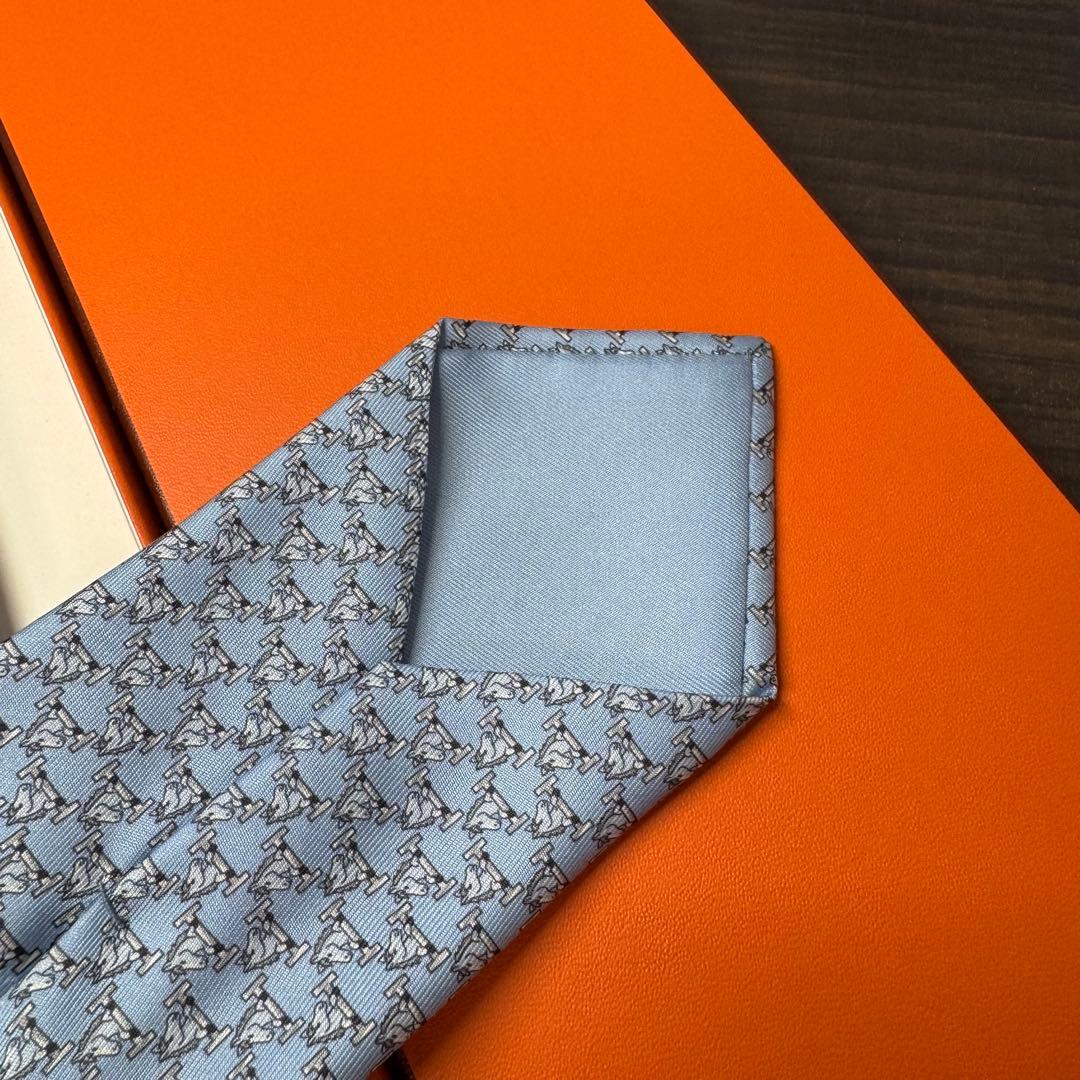 未使用 近年モデル HERMES エルメス 干支『丙午年』× Hロゴ ネクタイ