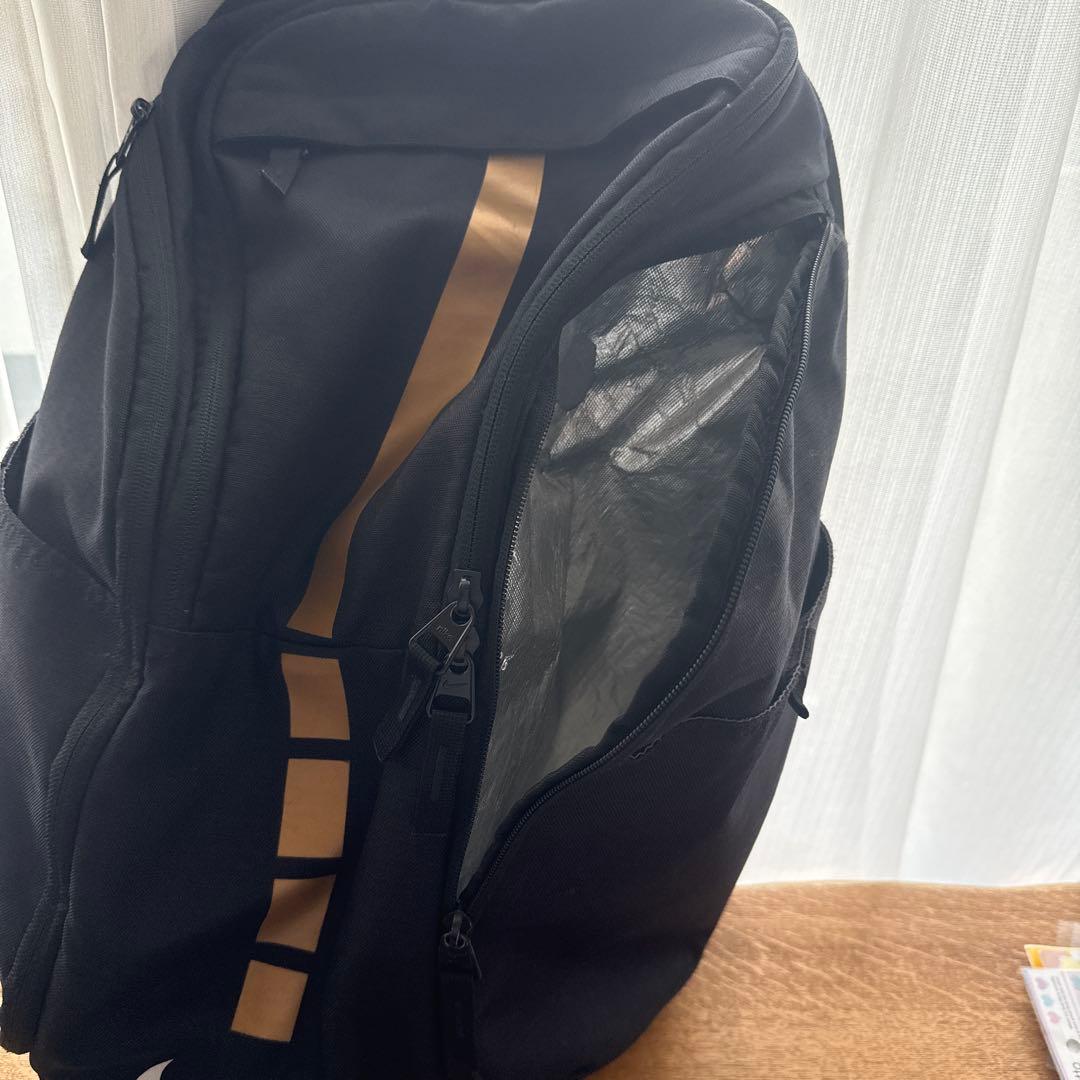 ナイキバスケリュックと2022NBA JAPAN GAMESのクッキー缶セット