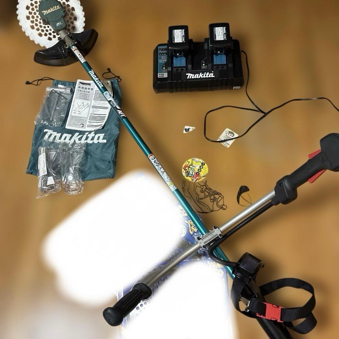 マキタ（makita） 36V(18v×2) 充電式草刈機MUR368UDG2