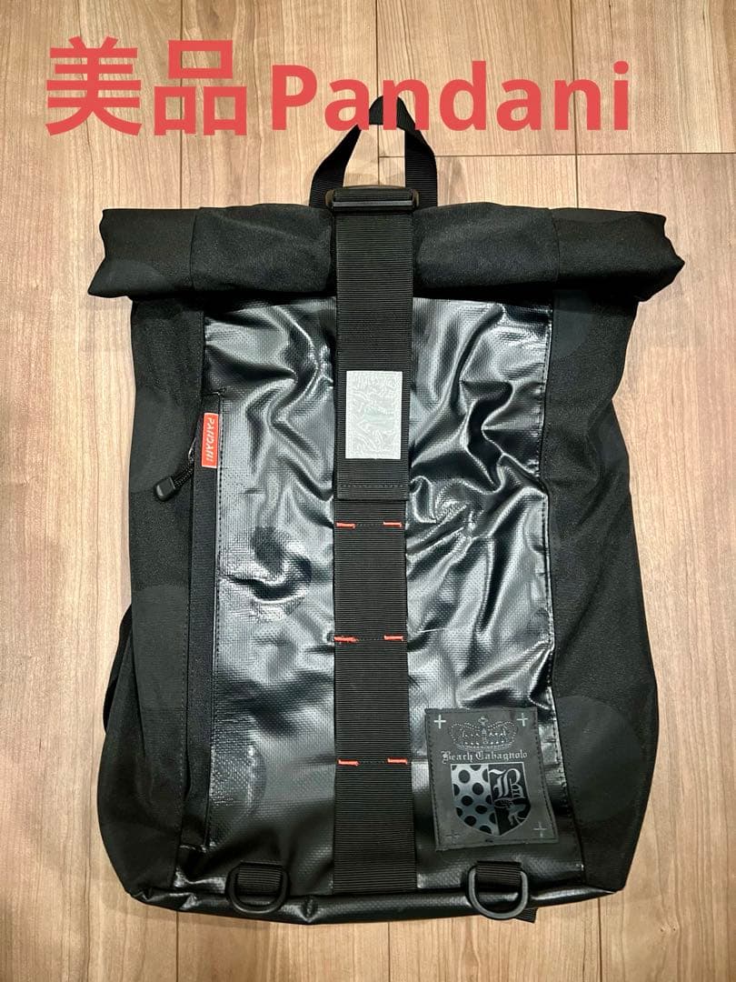 美品 パンダーニ Pandani 防水バックパック ブラック