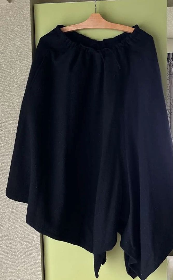 ヨージヤマモト黒パンツ型デザインスカート