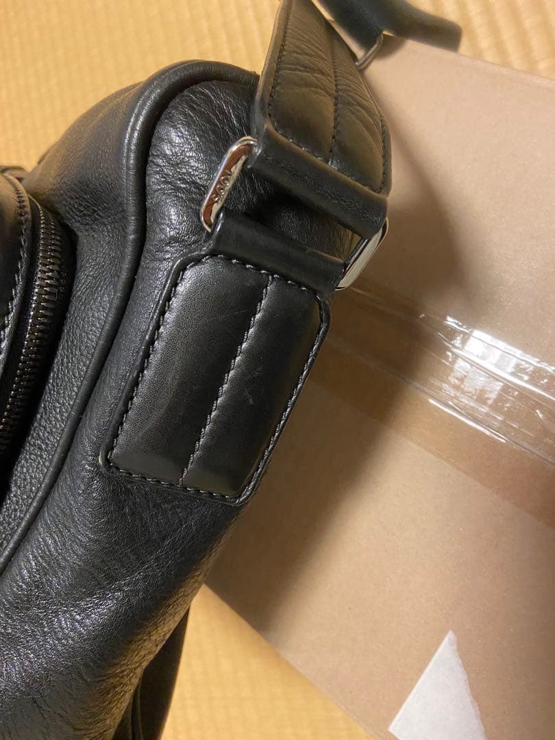 トッズ　TOD’Sショルダーバッグ　ブラック