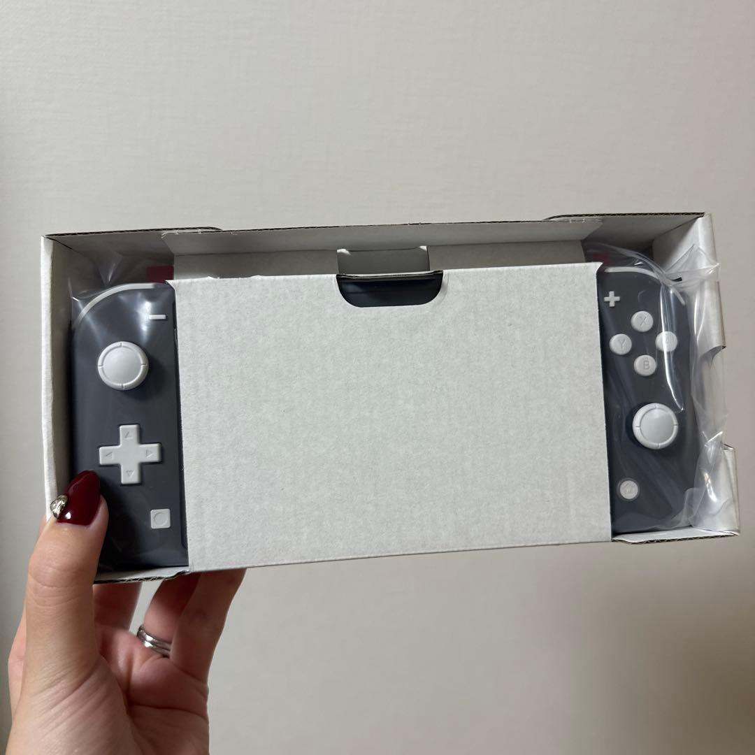 【新品、正規価格】Nintendo Switch Lite スイッチ　ライト