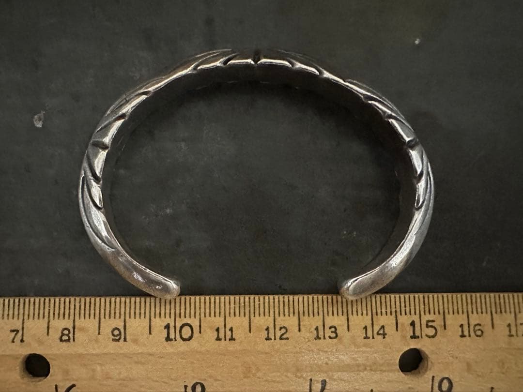 激渋　希少　ヴィンテージ　バングル　トライアングル　シルバー　925 ナバホ