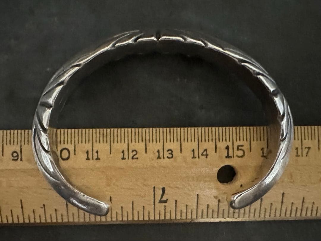 激渋　希少　ヴィンテージ　バングル　トライアングル　シルバー　925 ナバホ