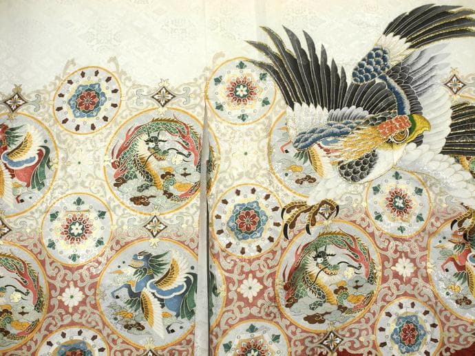 七五三 ◇白色系　刺繍入り　鷹◇5歳男の子着物・羽織・袴セット6048【中古】