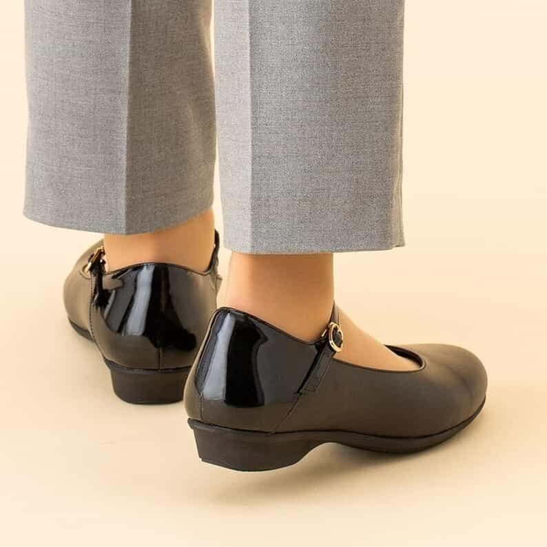 アシックス PEDALA レザー ストラップ付きパンプス コンフォートシューズ