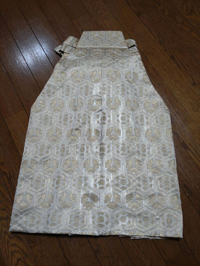 ☆七五三用☆お着物セット☆ 黒地　龍　鷹　富士山 着物　袴ゴールド　男児